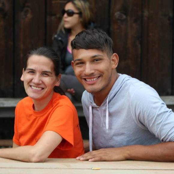 Meet your Posher, Gloria - Picture 1 of 1